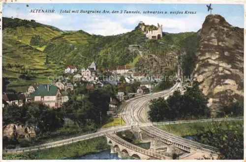 AK / Ansichtskarte Altenahr Ahrweiler Rheinland-Pfalz Panorama mit Burgruine Are den 3 Tunnels und Weisses Kreuz