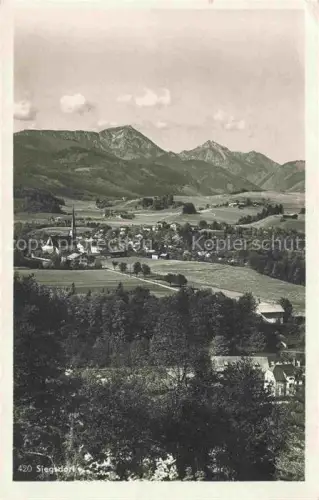 AK / Ansichtskarte Siegsdorf  Oberbayern Traunstein mit Hochfelln