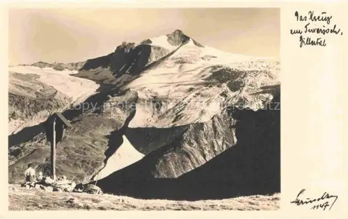 AK / Ansichtskarte Tuxerjoch Tirol AT Wegekreuz Panorama