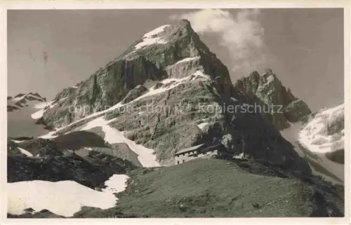 AK / Ansichtskarte Tribulaunhuette Gschnitz Innsbruck Tirol AT mit Gschnitzer und Pflerscher Tribulaun