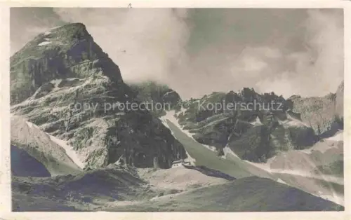 AK / Ansichtskarte Tribulaunhuette Gschnitz Innsbruck Tirol AT mit Gschnitzer und Pflerscher Tribulaun