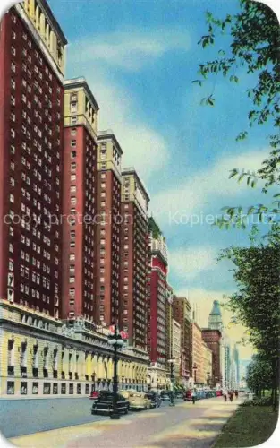 AK / Ansichtskarte CHICAGO  Illinois USA Michigan Avenue looking north from Conrad Hilton Hotel Illustration