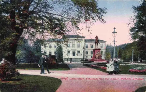 AK / Ansichtskarte KIEL  CITY Universitaet Schlossgarten mit Kaiser Wilhelm Denkmal
