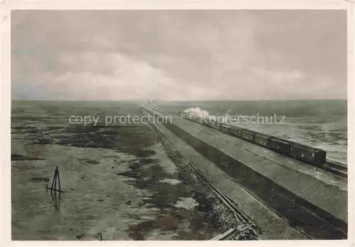 AK / Ansichtskarte SYLT Insel Schleswig-Holstein D-Zug ueber den Hindenburgdamm