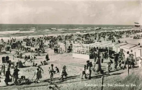 AK / Ansichtskarte ZANDVOORT-AAN-ZEE Noord Holland NL Strand en zee