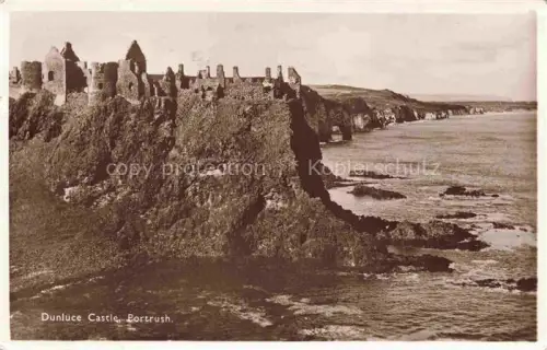 AK / Ansichtskarte Portrush Northern Ireland UK Dunluce Castle