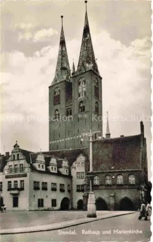 AK / Ansichtskarte Stendal  Sachsen-Anhalt Rathaus Marienkirche