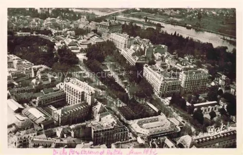 AK / Ansichtskarte VICHY 03 Allier Le Parc du Casino et les Hôtels vue aérienne