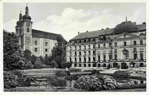 AK / Ansichtskarte Donaueschingen Schloss und Stadtkirche