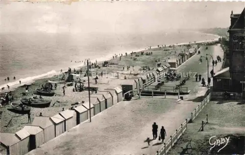 AK / Ansichtskarte Lion-sur-Mer CAEN 14 Calvados La plage et la digue
