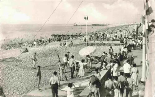 AK / Ansichtskarte DIEPPE 76 Seine-Maritime La Plage Promenade au fond la jetée