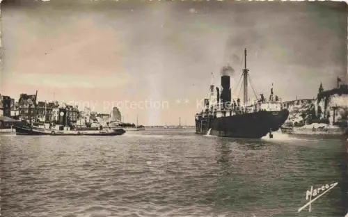 AK / Ansichtskarte DIEPPE 76 Seine-Maritime Cargo sortant au port