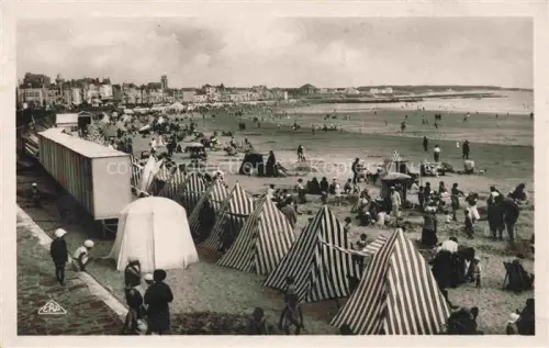 AK / Ansichtskarte Les Sables-d Olonne 85 Vue de la plage