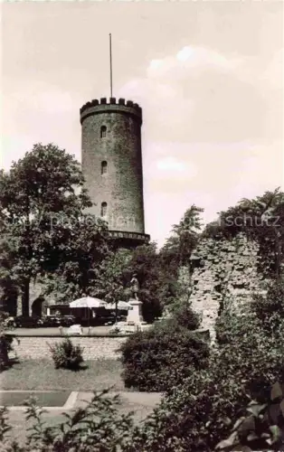 AK / Ansichtskarte BIELEFELD  CITY Blick in der Burghof der Sparrenburg