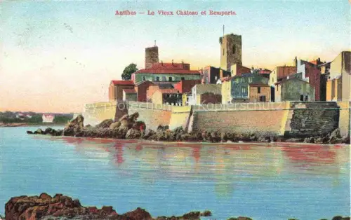 AK / Ansichtskarte ANTIBES 06 Alpes Maritimes Le vieux château et les remparts
