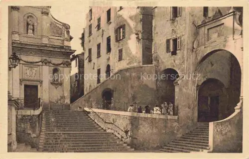 AK / Ansichtskarte MENTON 06 Alpes-Maritimes Eglise St. Michel et les vieilles maisons de la place