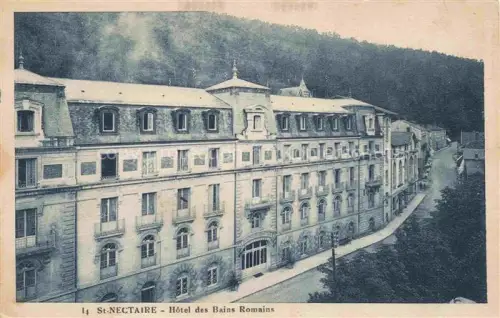 AK / Ansichtskarte St-Nectaire-Thermal IssOIRE 63 Puy de Dome Hôtel des Bains Romains