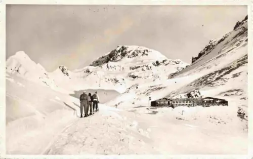 AK / Ansichtskarte Strelapass 2350m Davos GR Berghaus Strelapass