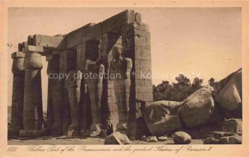 AK / Ansichtskarte Thebes  Theben Egypt Part of the Ramesseum and the greated Statue of Rameses II