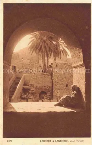 AK / Ansichtskarte TUNIS Tunesie Au village arabe