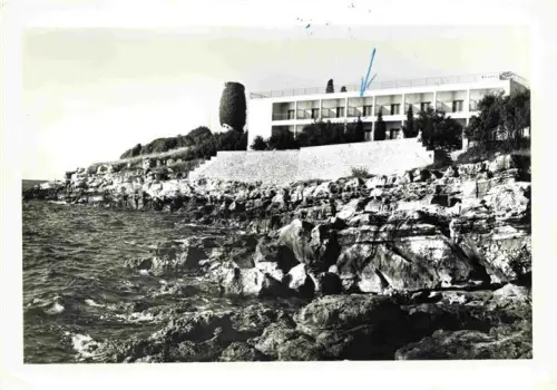 AK / Ansichtskarte Porec Croatia Hotel an der Kueste