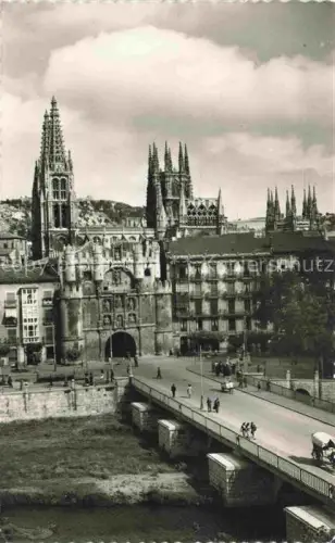 AK / Ansichtskarte BURGOS Castilla y Leon ES Arco de Santa Maria y Catedral