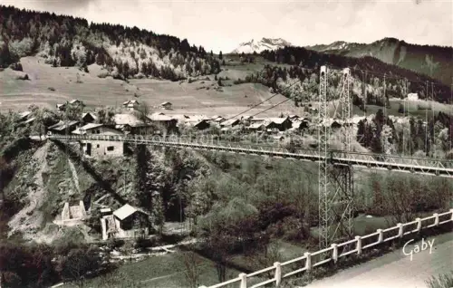 AK / Ansichtskarte Morzine Thonon-les-Bains 74 Haute-Savoie La Passerelle