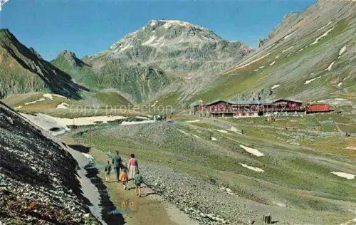 AK / Ansichtskarte DAVOS GR Berghaus Strelapass mit Haupterhorn und Weissfluh
