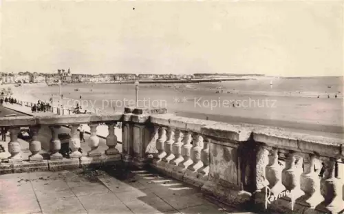 AK / Ansichtskarte Les Sables-d Olonne 85 Vue de la plage près du Palais de Justice