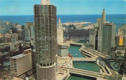 AK / Ansichtskarte CHICAGO  Illinois USA Downtown Chicago Canal Marina City Wrigley Building Chicago Motor Club