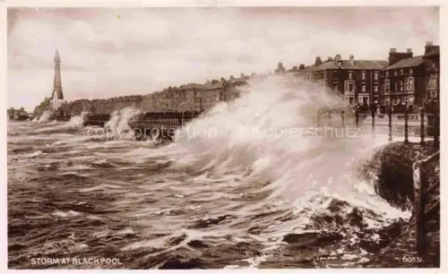 AK / Ansichtskarte BLACKPOOL  UK Stormy day Brandung