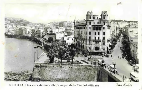 AK / Ansichtskarte Ceuta ES Vista de una calle principal de la ciudad africana