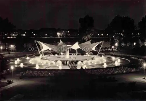 AK / Ansichtskarte BUGA Bundesgartenschau Koeln der Tanzbrunnen im Zauber naechtlichen Lichtes 