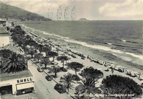 AK / Ansichtskarte ALAssIO Savona Liguria IT Seepromenade Strand