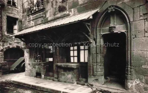 AK / Ansichtskarte Besse-en-Chandesse 63 Puy-de-Dome Maison de la Boucherie facade et escalier Renaissance