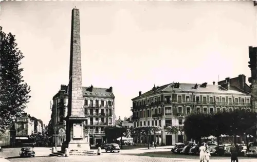 AK / Ansichtskarte CHALON-SUR-SAONE 71 Saone-et-Loire Place de l'Obélisque