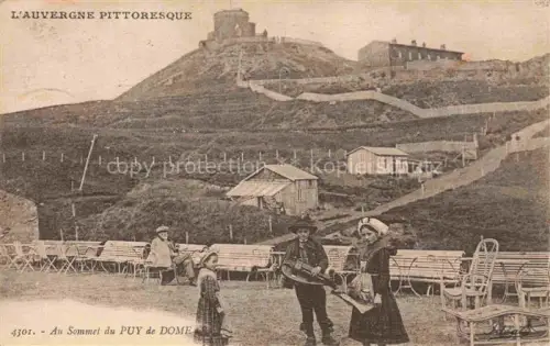 AK / Ansichtskarte Le Puy de Dome Clermont-Ferrand 63 Puy-de-Dome Au sommet Observatoire