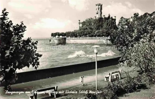 AK / Ansichtskarte Langenargen Bodensee Uferweg mit Kurhaus Schloss Montfort