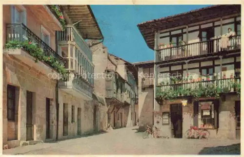 AK / Ansichtskarte Santillana del Mar SANTANDER Cantabria ES Plaza de Santo Domingo y Calle de Juan Infante