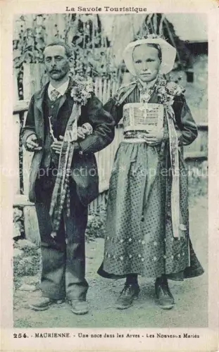 AK / Ansichtskarte Maurienne Saint-Jean-de-Maurienne 73 Savoie Une noce dans les Arves Les Nouveaux Maries