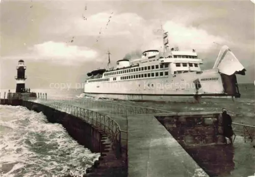 AK / Ansichtskarte Dampfer Oceanliner MS Warnemuende 