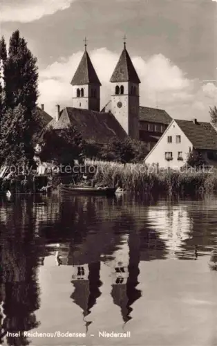 AK / Ansichtskarte Niederzell Reichenau Konstanz BW Blick zur Kirche Ansicht vom See aus Wasserspiegelung