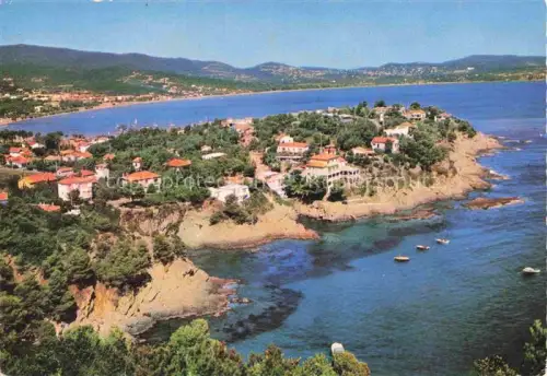 AK / Ansichtskarte Cavalaire-sur-Mer Draguignan 83 Var Panorama du Cap et vue sur Croix-Valmer
