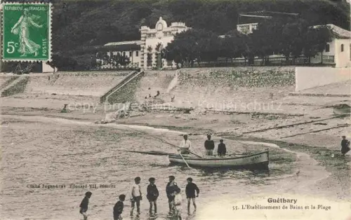 AK / Ansichtskarte Guethary Bayonne 64 Pyrenees-Atlantiques Etablissement de Bains et la plage