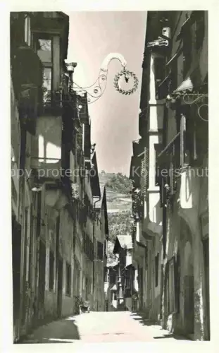 AK / Ansichtskarte Klausen Chiusa Eisacktal Bolzano Suedtirol IT Dorfgasse