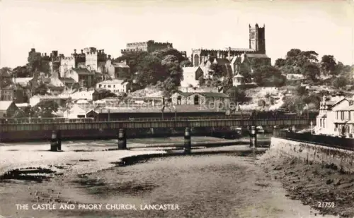AK / Ansichtskarte Lancaster  Lancashire UK The Castle and Priory Church