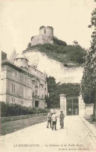 AK / Ansichtskarte La Roche-Guyon PONTOISE 95 Val-d Oise Le château et la vieille tour