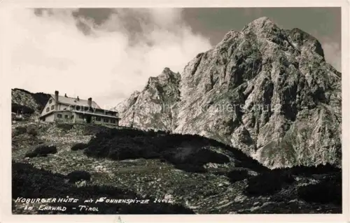 AK / Ansichtskarte Koburgerhuette Coburgerhuette 1920m Mieminger Plateau Tirol AT mit Sonnenspitze bei Ehrwald