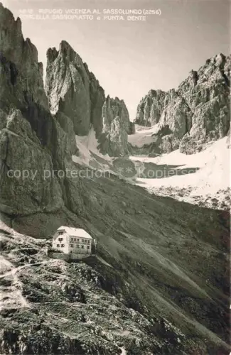 AK / Ansichtskarte Forcella Sassolungo Langkofel Sasso-Lungo Bolzano IT Rifugio Vicenza e Punta Dente