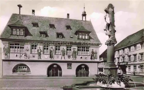AK / Ansichtskarte Haslach Kinzigtal Ortenaukreis BW Rathaus Brunnen
